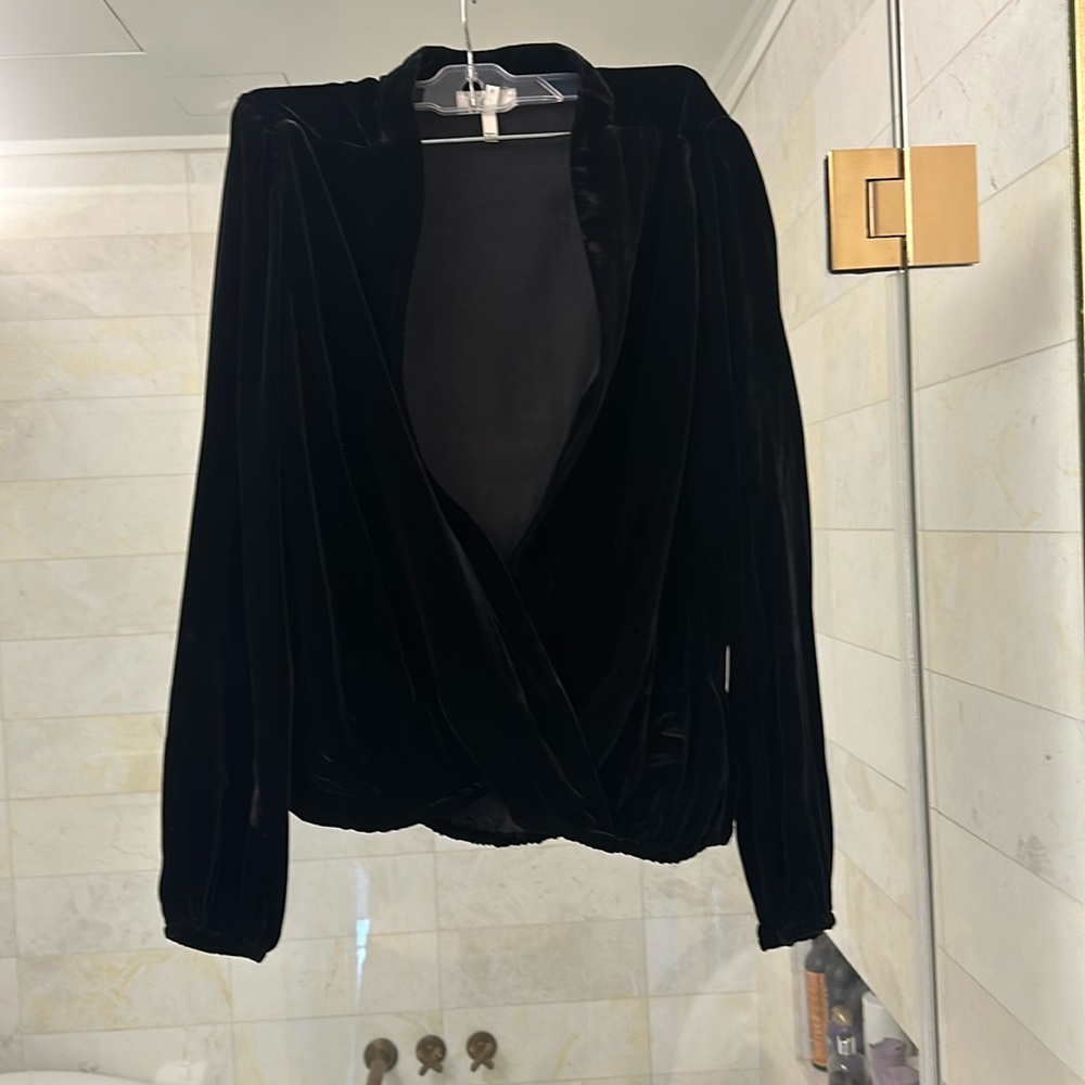 Joie velvet top size small